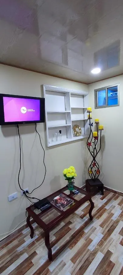 Aparta estudio cerca al aeropuerto espectacular Bogotá Apartamento